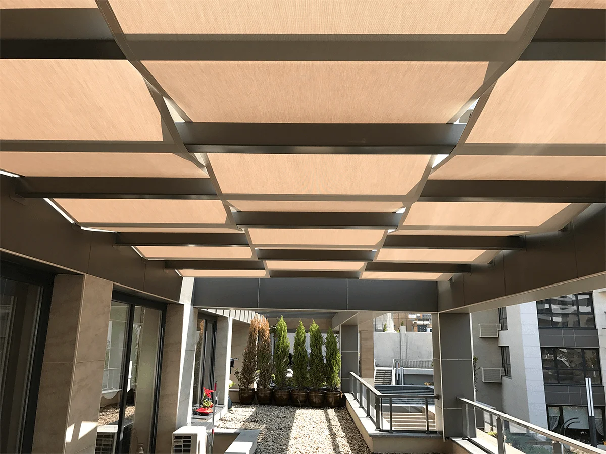 Ahsap-Pergola-ustu-golgelendirme-YS-Branda-11