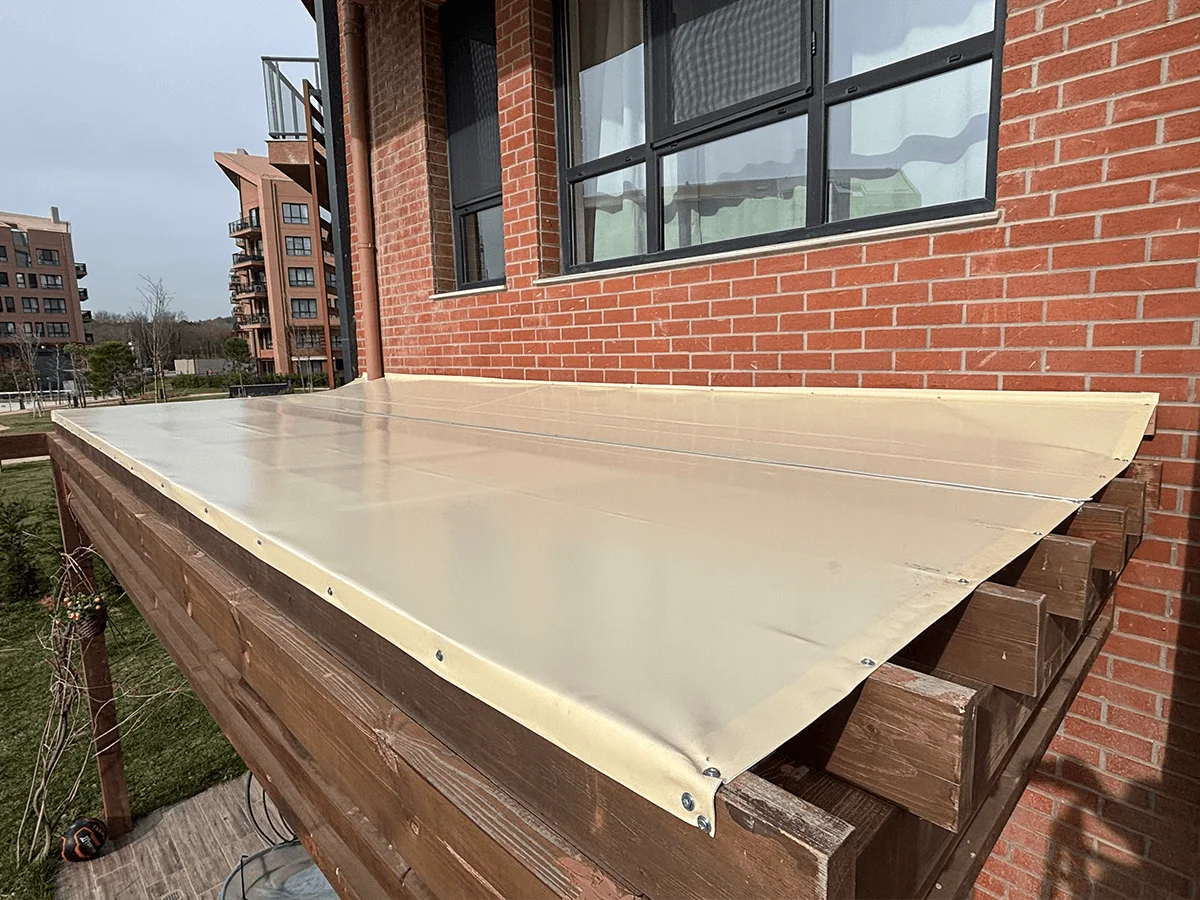Ahsap-Pergola-ustu-golgelendirme-YS-Branda-2
